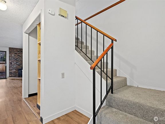 4th image of 1905 M Street NE