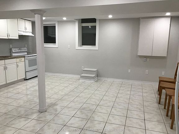 3rd image of 90 Whitehaven Dr #Basement