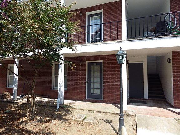 3rd image of 510 E Gillespie St