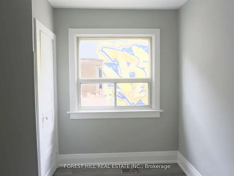 919 Kingston Rd — Photo 10
