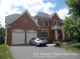 15675 Sedgefield Oaks Ct, Gainesville, VA
