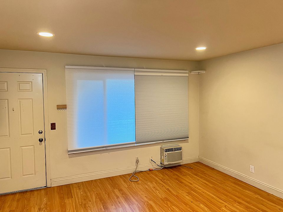 Showing the custom blinds with both light filtering and blackout options