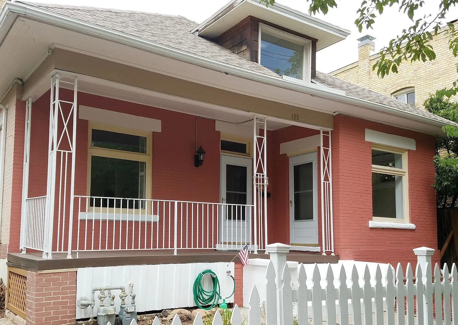 Aves Stunner! Deck W/ Pergola, Hrdwood! Price Drop & Free Rent! — Photo 1