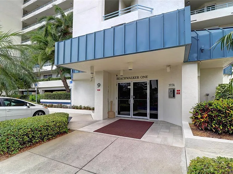 7974 Sailboat Key Blvd S #701 — Photo 2