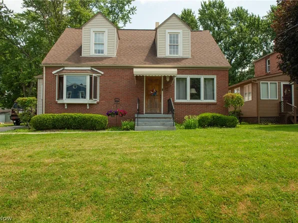 231 Princeton Ave, Hubbard, OH 44425