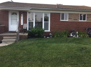 18119 Breezeway, Fraser, MI 48026