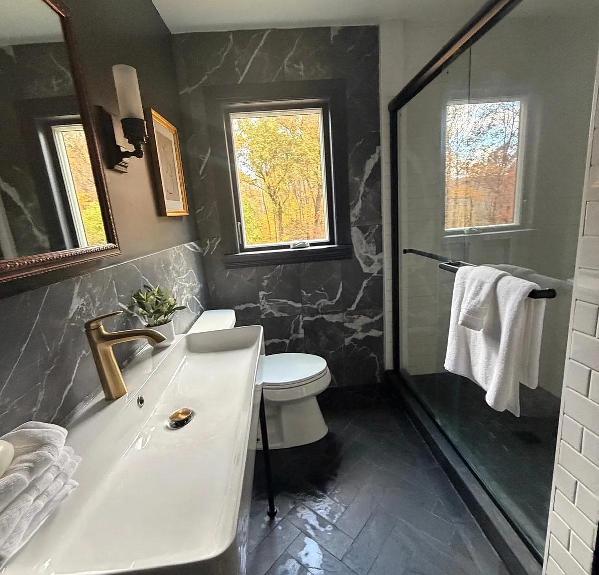 1 bed, 975 sqft, $1,740 — Photo 2