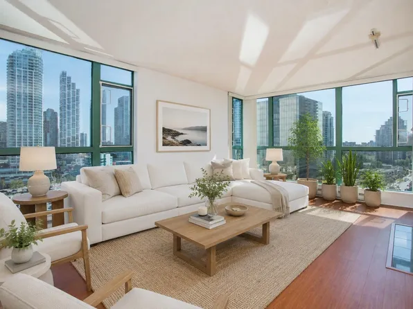 5833 Wilson Ave #1603, Burnaby, BC V5H 4R8