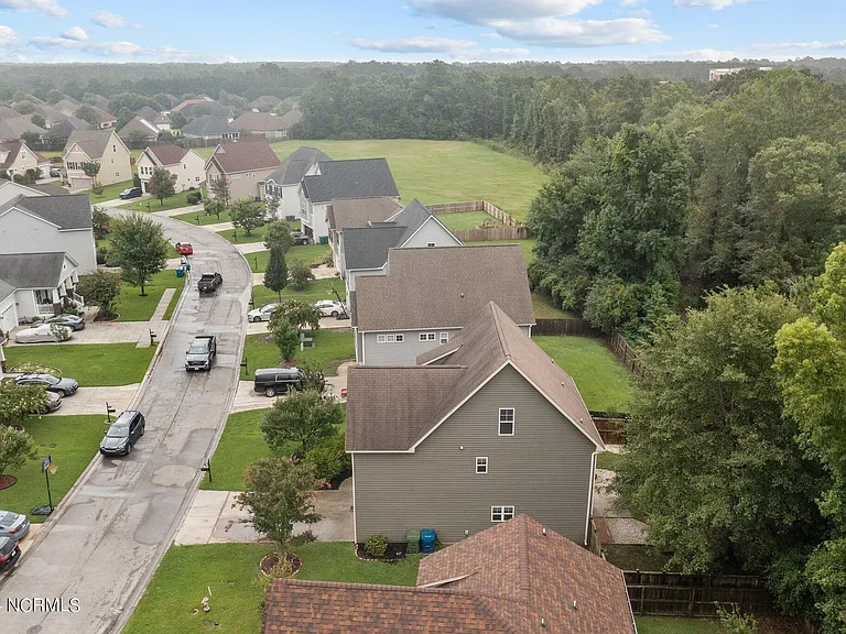 431 Bald Cypress Ln — Photo 35