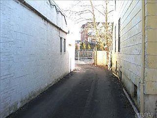 1st image of 42 Lincoln Pl