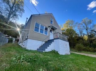 14 Welsh Dr, Charleston, WV 25311
