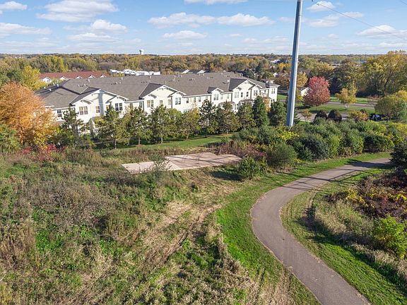 5th image of 1240 County Road D E Unit 12