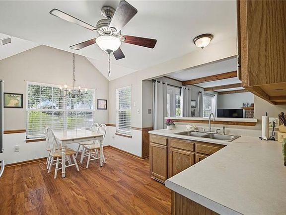 5th image of 2604 Alamance Cir