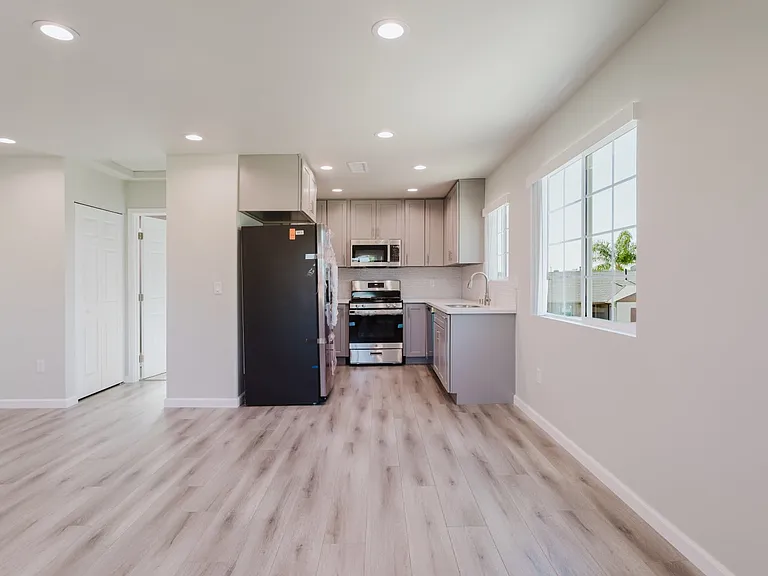 14947 Marson St — Photo 12