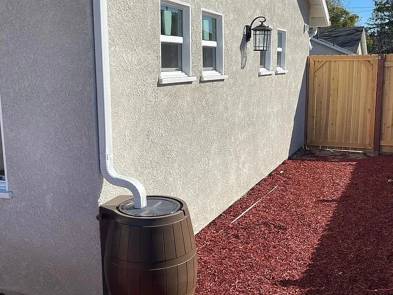 263 Olive St — Photo 29