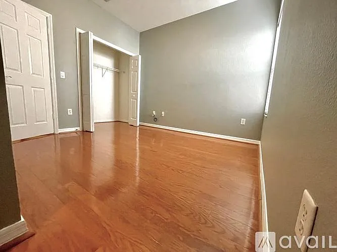 Middle bedroom