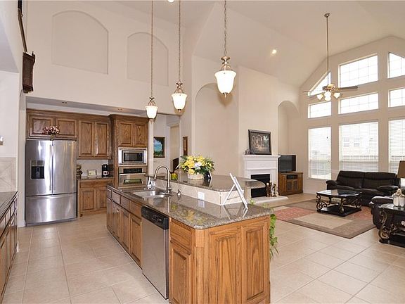 3rd image of 2513 Wales Way