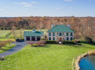 W132N12083 Mary Buth Ln, Germantown, WI 53022