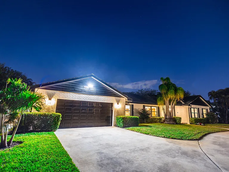 3127 Sherwood Blvd — Photo 44
