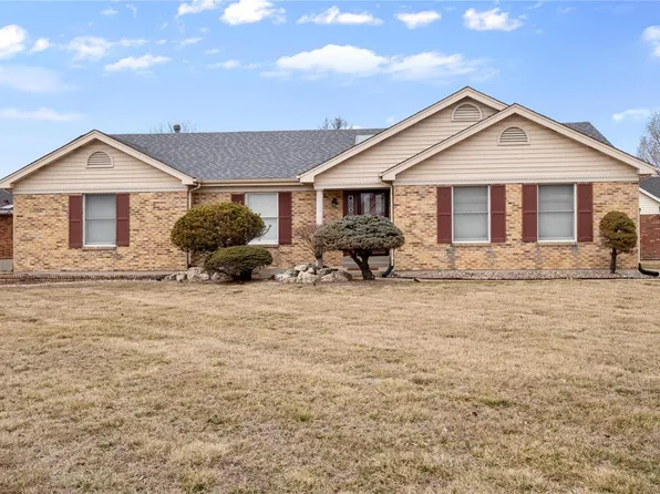 14739 Rue Pardisse Ln, Florissant, MO 63034