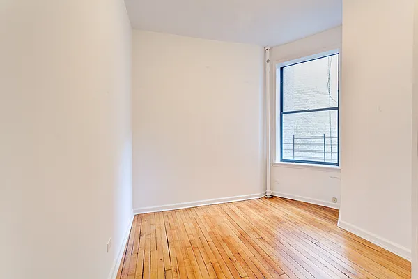 Rented by Brown Harris Stevens | media 10