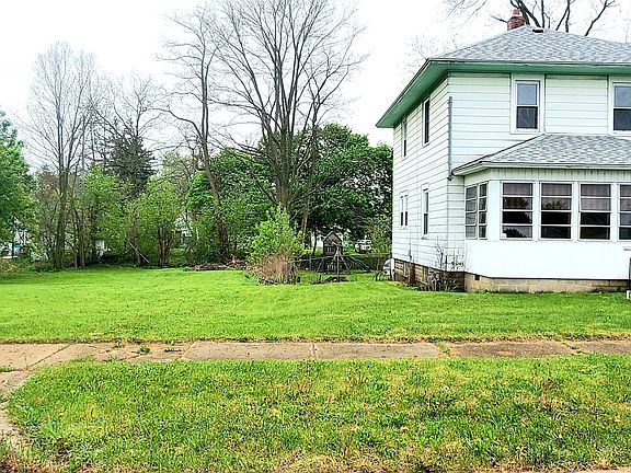 2nd image of 79 Plymouth St
