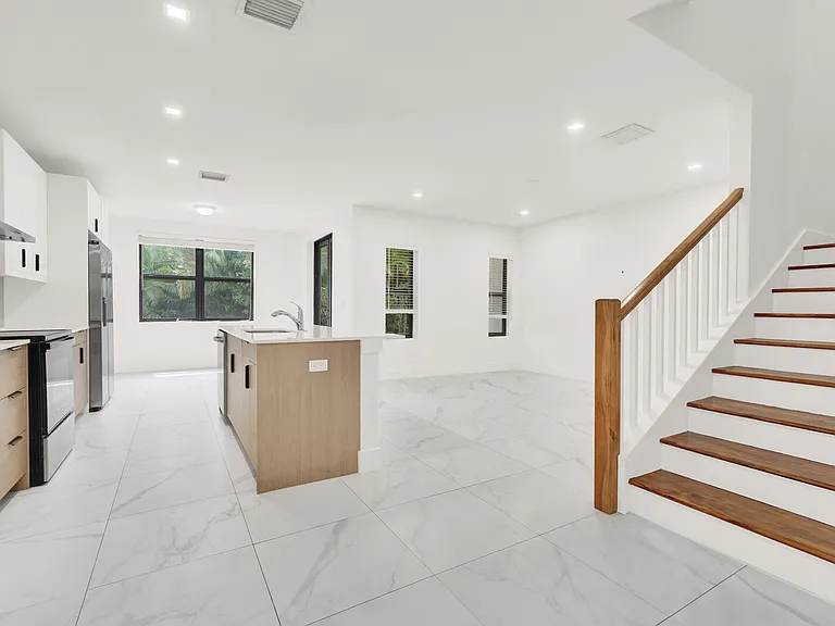 407 Bella Sol Way #1 — Photo 5