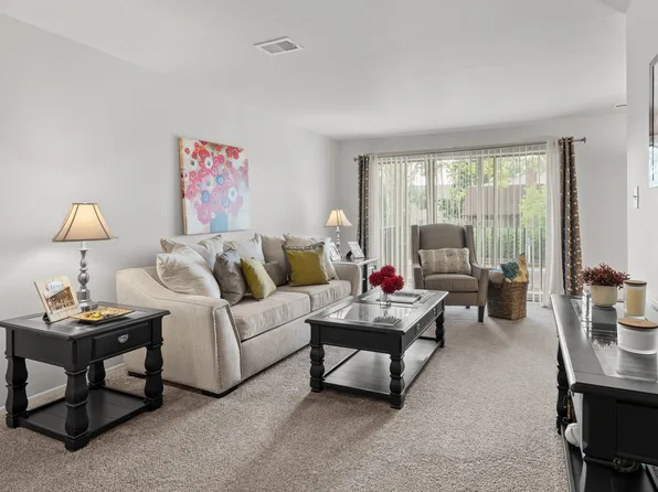 Knottingham Apartments