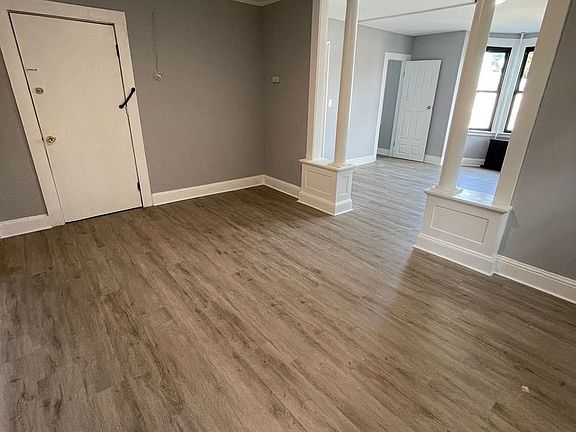 4th image of 69 Robinson Ave Floor 2