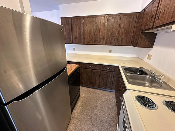 5th image of 506 Woodwind Ct