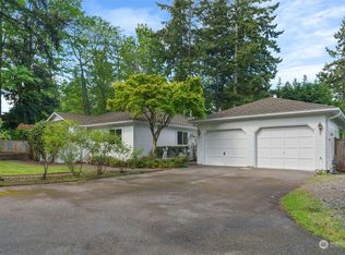 8520 188th St SW, Edmonds, WA 98026