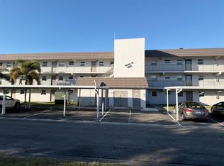 9815 47th Ave N APT 207, Saint Petersburg, FL 33708