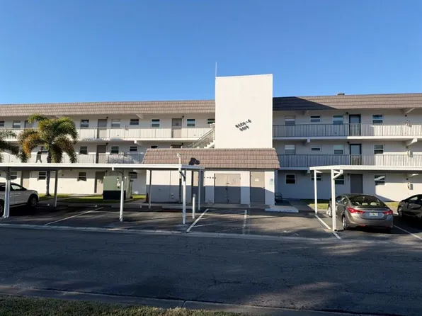 9815 47th Ave N APT 207, Saint Petersburg, FL 33708