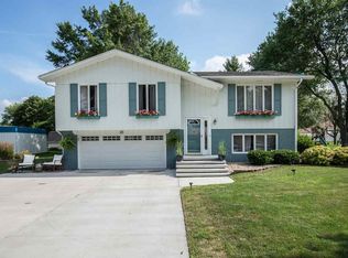 20 Pleasant View Dr, Annawan, IL 61234