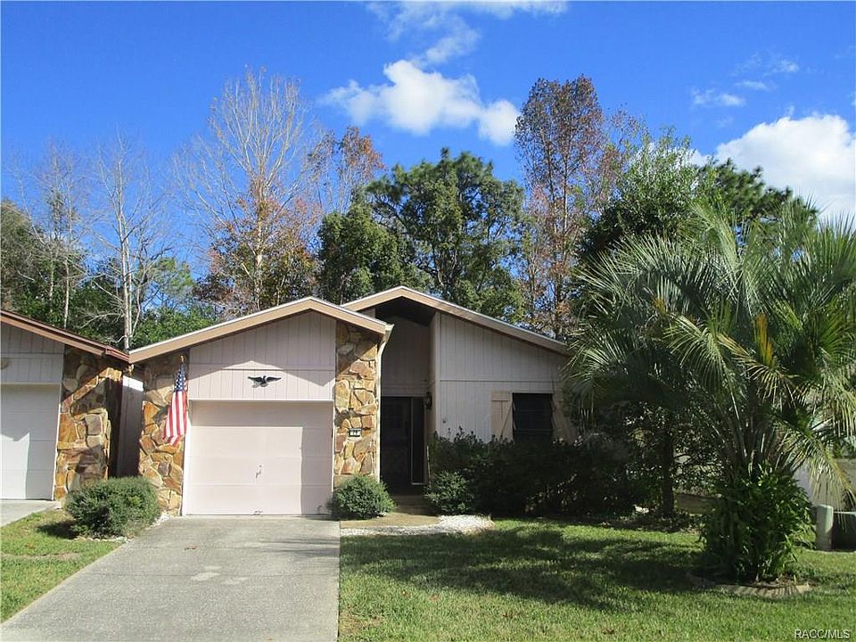 1st image of 29 Dogwood Dr