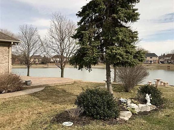 5th image of 22036 Sunningdale Dr