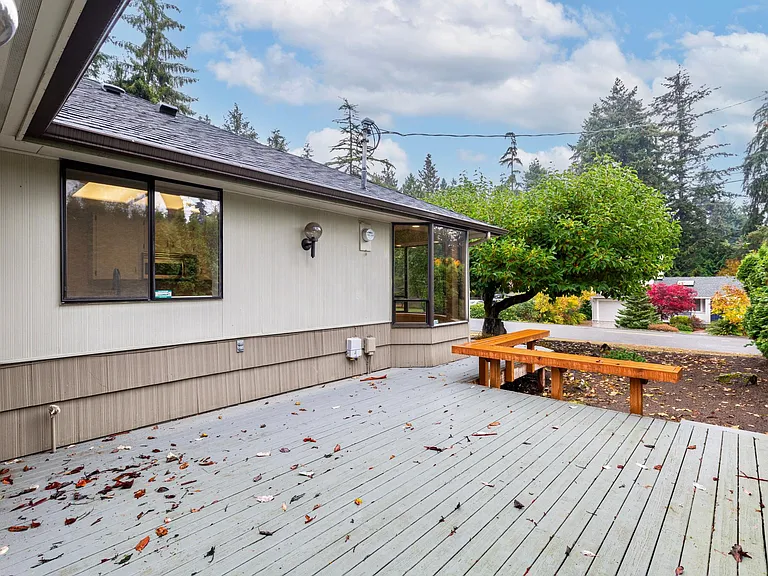 20731 2nd Ave SW — Photo 3