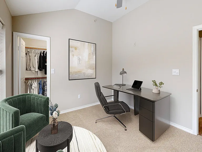 Newly Renovated Study