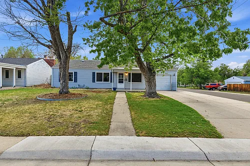 3001 S Grape Way Photo 1