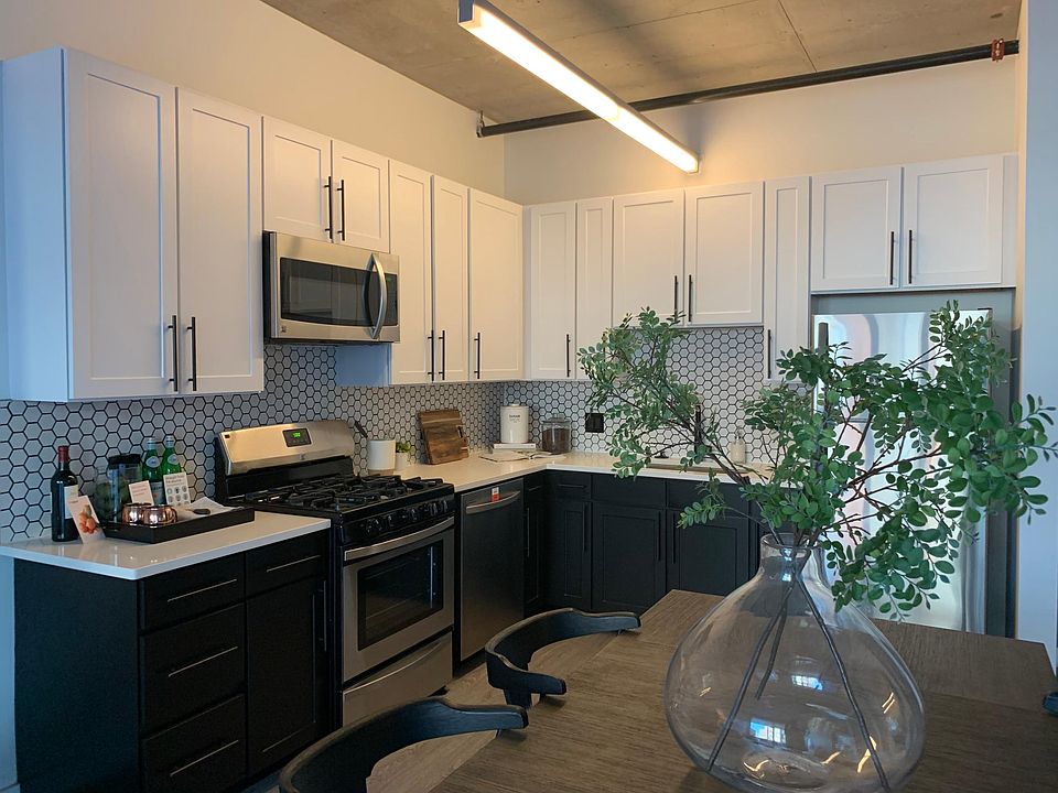 1st image of 1408 S Wabash Ave #1814