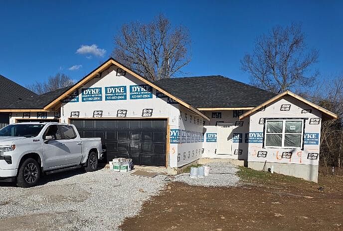 1st image of 649 W Arbor Glenn Drive