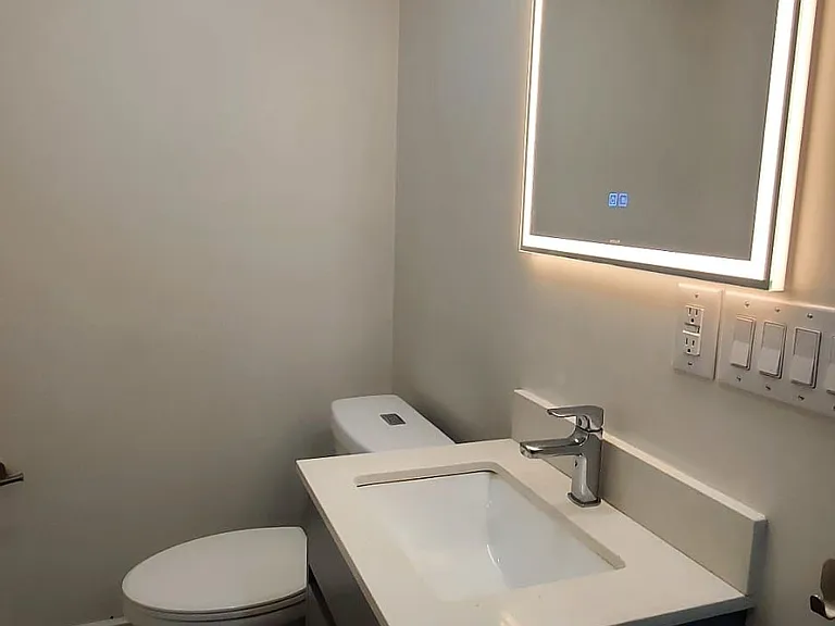 851 Clemens Cres #LOWER LEVEL — Photo 12