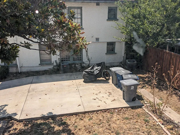 6024 La Vista Dr — Photo 37