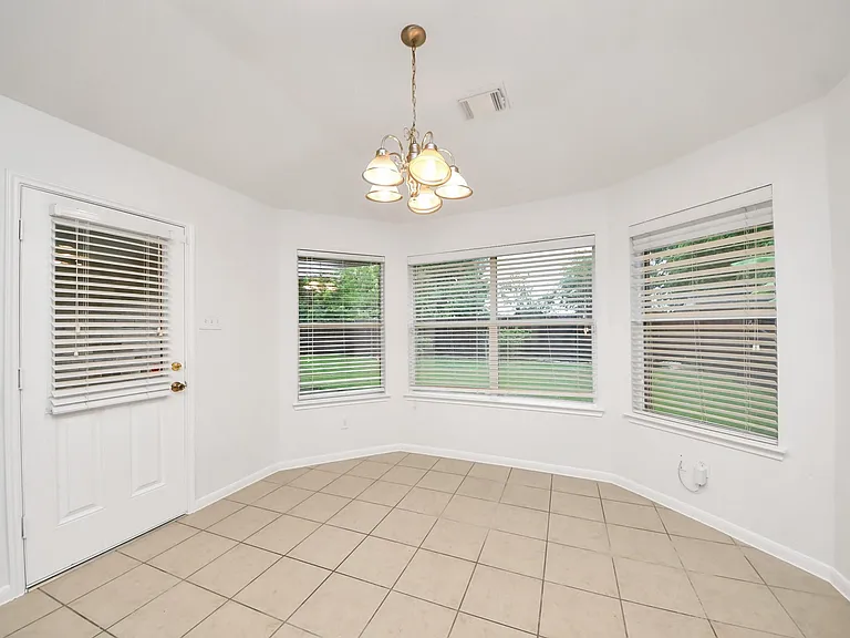 2412 Appian Way — Photo 24