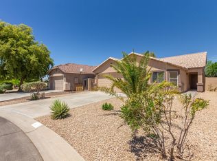 2528 E Silversmith Trl, San Tan Valley, AZ 85143