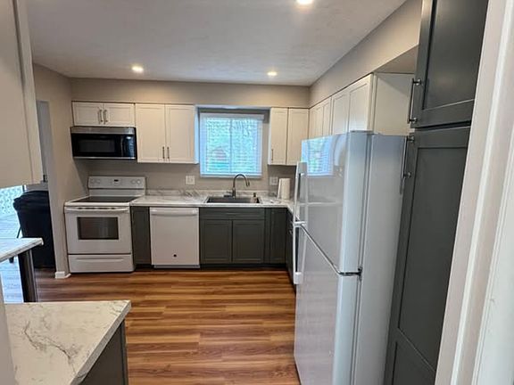 2nd image of 1161 Kingscove Way