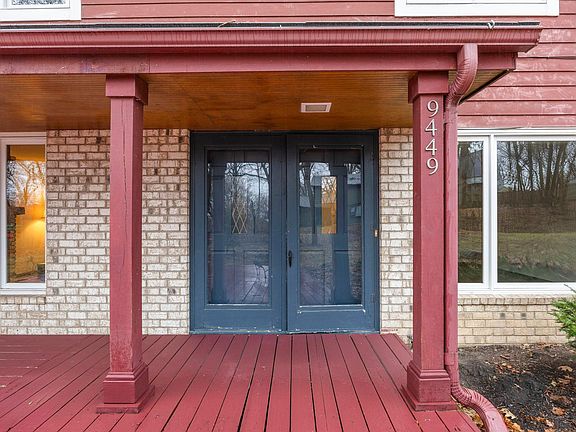 4th image of 9449 Woodridge Dr