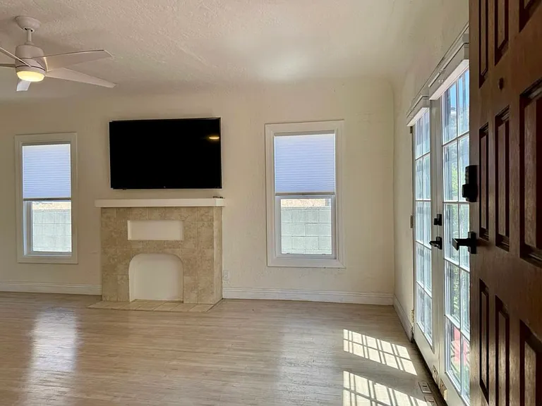 2927 S West View St #1 — Photo 7