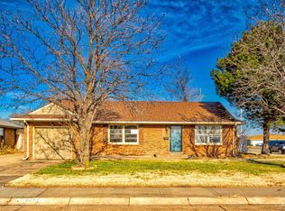 1015 E Ellsworth Ave, Salina, KS 67401