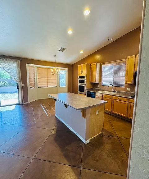 11557 N Flat Iron Dr — Photo 1